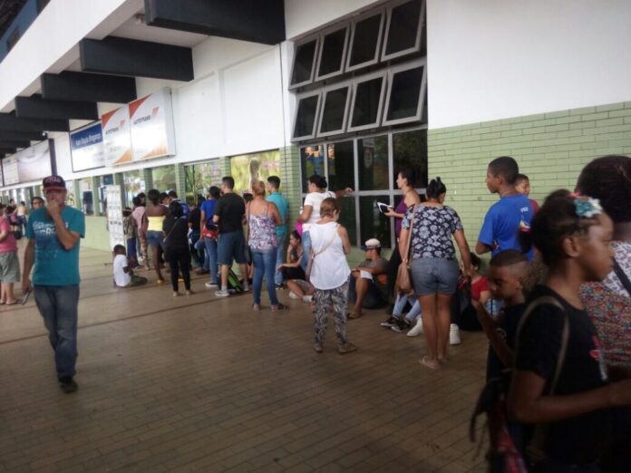 Fila no Guiche da Autotrans