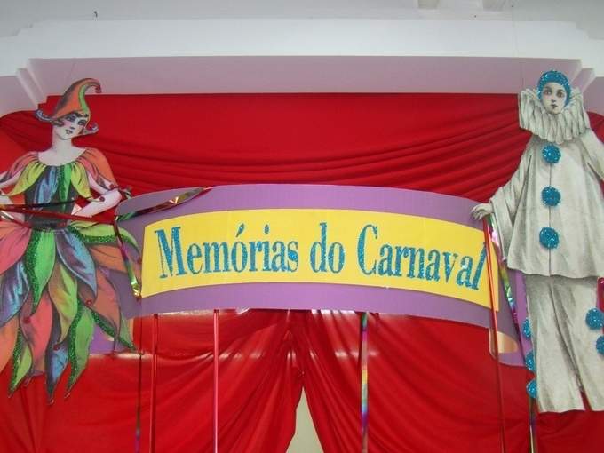 exposicao-memorias-do-carnava-varginha