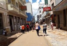 Obras de revitalização do centro de Varginha estão paradas