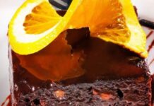 Brownie de laranja e amêndoas para alegrar o final de semana