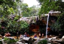 Homem morre após acidente na Cachoeira Vale das Borboletas, em São Thomé das Letras vale das borboletas são thomé das letras
