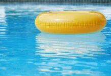 Criança morre afogada em Varginha durante o Carnaval Piscina