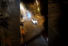 Carreata pede a abertura do comércio em Varginha