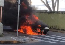 Incêndio destrói carro de distribuidora de gás em Varginha. Confira as imagens carro pega fogo em Varginha
