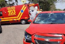 Acidente entre carro e moto deixa dois feridos na zona rural de Varginha Flora