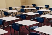 Escolas particulares suspendem aulas presenciais em Varginha Sala de Aula