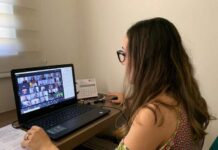 Últimos dias para se inscrever em 47 vagas de Professor(a) Formador(a) EaD Professora