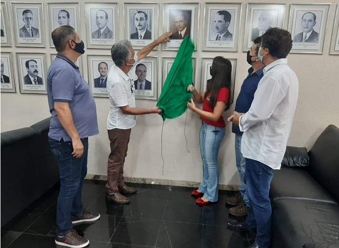 Galeria de fotos ex=prefeitos de Varginha completa