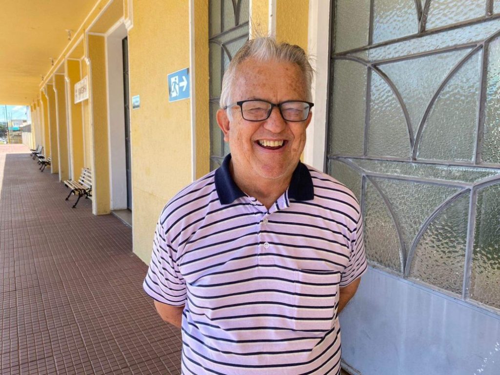 Escritor Adilson Teixeira dos Reis