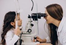 Saúde dos olhos de alunos pede atenção na volta às aulas Exame de vista