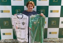 Ação beneficente: Vida Viva faz rifa de camisas do Cruzeiro e do Atlético Mineiro autografadas Vida Viva