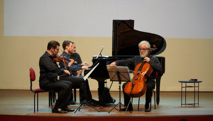 Theatro Capitólio Varginha reinauguração músicos 2022