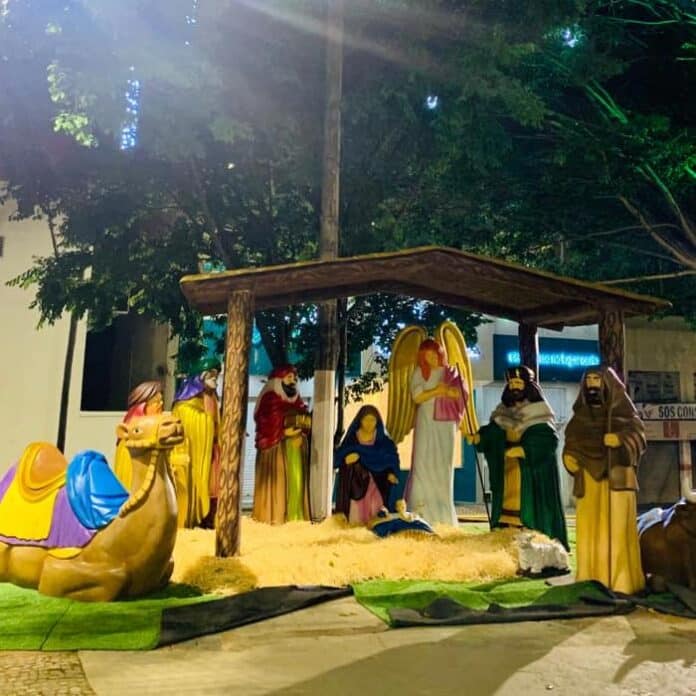 Prefeitura de Varginha Anuncia Natal Encantos de Luz para 2023, veja a programação que contará com várias apresentações e shows Prefeitura de Varginha Anuncia Natal Encantos de Luz para 2023, veja a programação que contará com várias apresentações e shows.