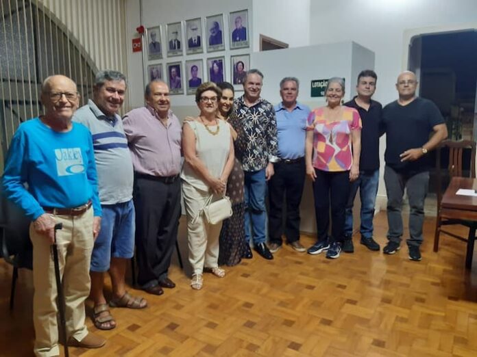 Academia Varginhense de Letras Nova diretoria assume Academia Varginhense de Letras, Artes e Ciências
