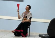 Web série “Meu nome é Frida” lançada por ator alfenense aborda o tema homofobia Artista promoveu apresentações em escolas de Alfenas como contrapartida ao financiamento do projeto pela Lei Paulo Gustavo (Foto Divulgação)