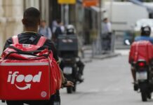 Trabalhador de aplicativo: Pesquisa mostra precarização das condições de trabalho Trabalhador de aplicativo sem proteção social, mas contra a regulação, pesquisa do Ipea mostra precarização das condições de trabalho.