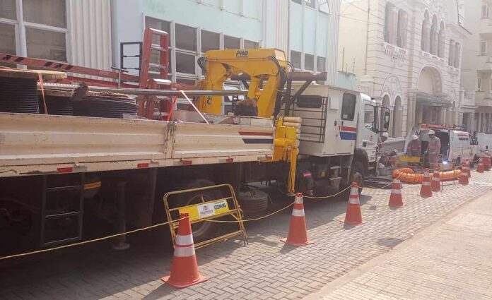 A Cemig está modernizando a rede subterrânea de energia elétrica no centro de Varginha, a obra deve proporcionar mais segurança.