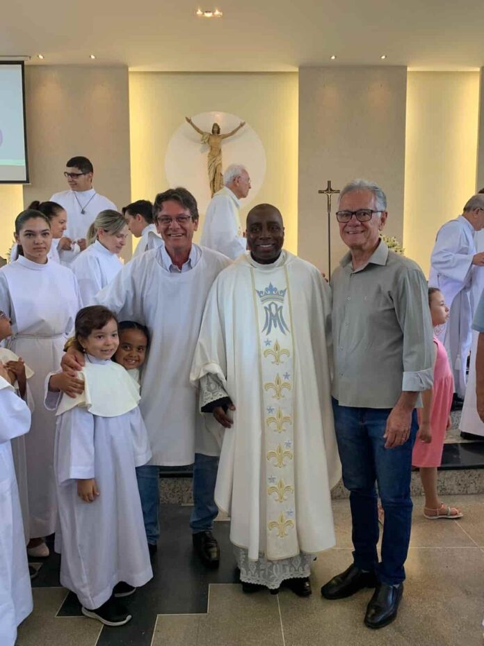 prefeito-verdi-leonardo-ciacci-missa-varginha Prefeito Vérdi Leonardo Ciacci missa Varginha