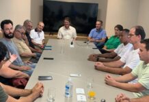 Prefeito Leonardo Ciacci reúne com Vereadores Prefeito Leonardo Ciaci reúne com Vereadores
