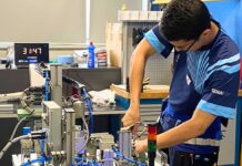 Senai e Governo de Minas vão abrir vagas remanescentes para o Trilhas de Futuro Trilhas de Futuro nas Escolas oferece formação técnica a estudantes do ensino médio, inscrições em Vagas Remanescentes começa terça-feira (21/1).