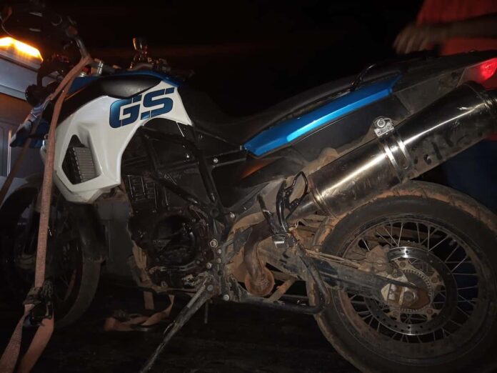 A Polícia Militar localizou a motocicleta furtada na zona rural de Varginha com um homem que disse ter comprado a moto de outra pessoa.
