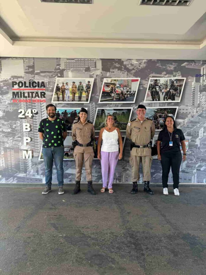 reunia-programa-fale-agora PMMG e representantes do Conselho da Mulher e da Secretaria de Turismo fazem reunião para tratar do Programa Fale Agora!