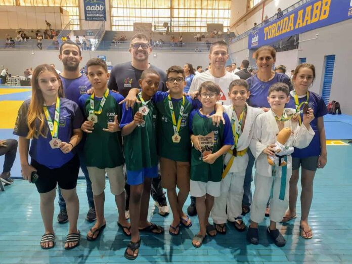 Judô da SEMEL conquista sete medalhas no Campeonato Mineiro Aspirante em BH