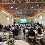Conferência internacional discute sustentabilidade e inclusão nas regiões cafeeiras Conferência internacional discute sustentabilidade e inclusão nas regiões cafeeiras