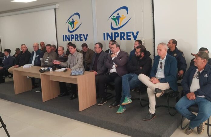 coletiva-imprensa-6-meses-varginha A coletiva de imprensa da Prefeitura de Varginha sobre os 6 mees de administração municipal aconteceu na sede da INPREV.