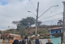 Trevo recém-inaugurado em Varginha é alvo de furto e vandalismo, bairro ficou sem iluminação Vandalismo em trevo recém-construído deixa bairro São Francisco sem iluminação em Varginha