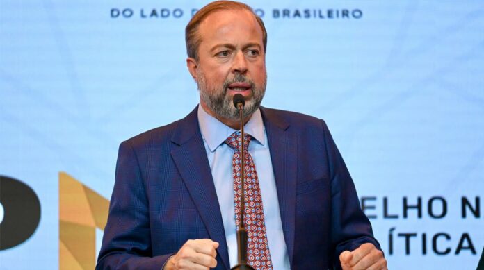 Alexandre Silveira - ministro de Minas e Energia Alfenas sedia encontro regional com o ministro Alexandre Silveira nesta sexta-feira, 31 de outubro