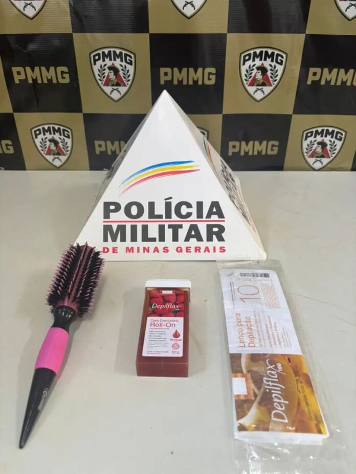 PM soluciona furto em loja de cosméticos no Centro de Varginha PM soluciona furto em loja de cosméticos no Centro de Varginha