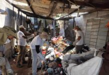 Vigilância Ambiental realiza limpeza em residência de acumulador em Varginha vigilância ambiental acumulador
