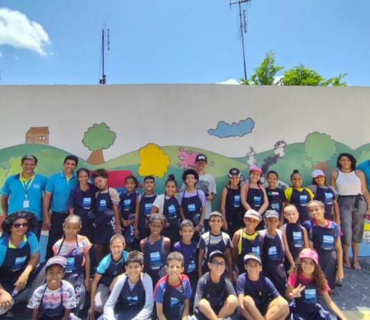 O Pró-Mananciais e o Projeto Chuá: Multiplicando água por intermédio das pessoas Como a Copasa, por meio do Programa Pró-Mananciais e das ações do Chuá Socioambiental, forma cidadãos mais conscientes, engajados e comprometidos com um futuro sustentável em Minas Gerais.