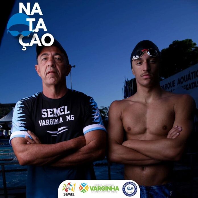 O técnico da natação da Semel Wagner Sartini e o atleta Airton Pacífico
