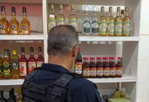 Operação Baco – Adegas do Crime: forças de segurança realizam ação contra bebidas falsificadas em Varginha Receita Federal, PMMG, Vigilância Sanitária e Corpo de Bombeiros e IMA realizam da Operação Baco - Adegas do Crime em Varginha
