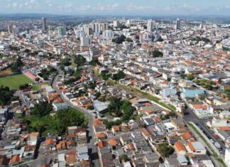 Turismo de Varginha incentiva empresários a se cadastrarem no Cadastur para fortalecer o setor Varginha cidade vista do alto