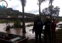 Corpo de Bombeiros resgata 27 pessoas ilhadas após alagamento em Elói Mendes Corpo de Bombeiros resgata 27 pessoas ilhadas após alagamento em Elói Mendes