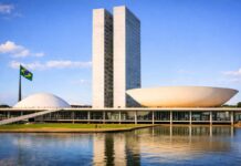 Concurso da Câmara dos Deputados: inscrições se encerram hoje, salários podem ultrapassar R$ 30 mil Câmara dos Deputados
