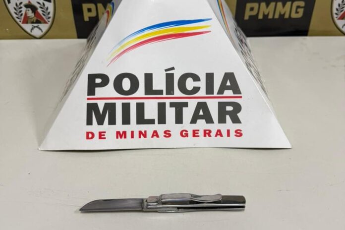 Briga de trânsito, faca