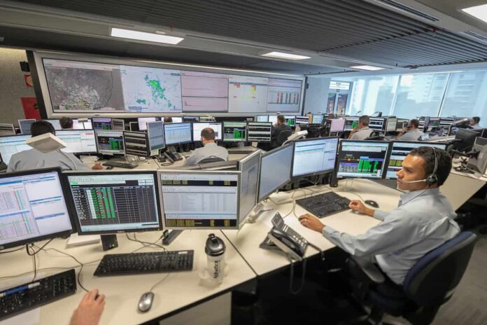 Os centros de Operações da Distribuição (COD) e de Serviços Integrados (CSI) são responsáveis por fazer gestão da rede elétrica da Cemig Distribuição.