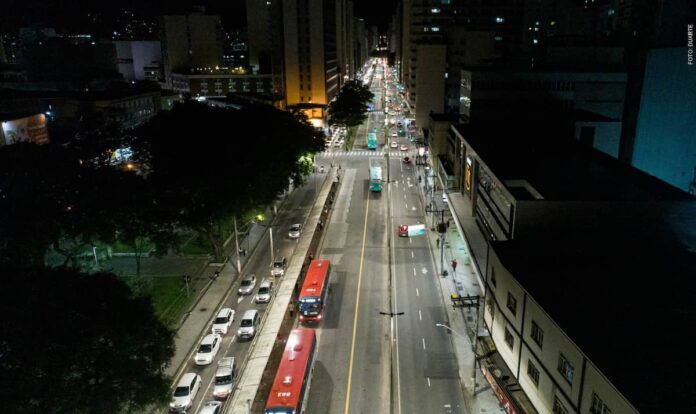 AV RIO BRANCO - LAMPADAS NOVAS LED -DUARTE (2) (1) Crédito da foto: Divulgação Cemig
