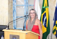 Professora Mônica Cardoso toma posse como vereadora na Câmara de Varginha Professora Mônica Cardoso toma posse como vereadora na Câmara de Varginha