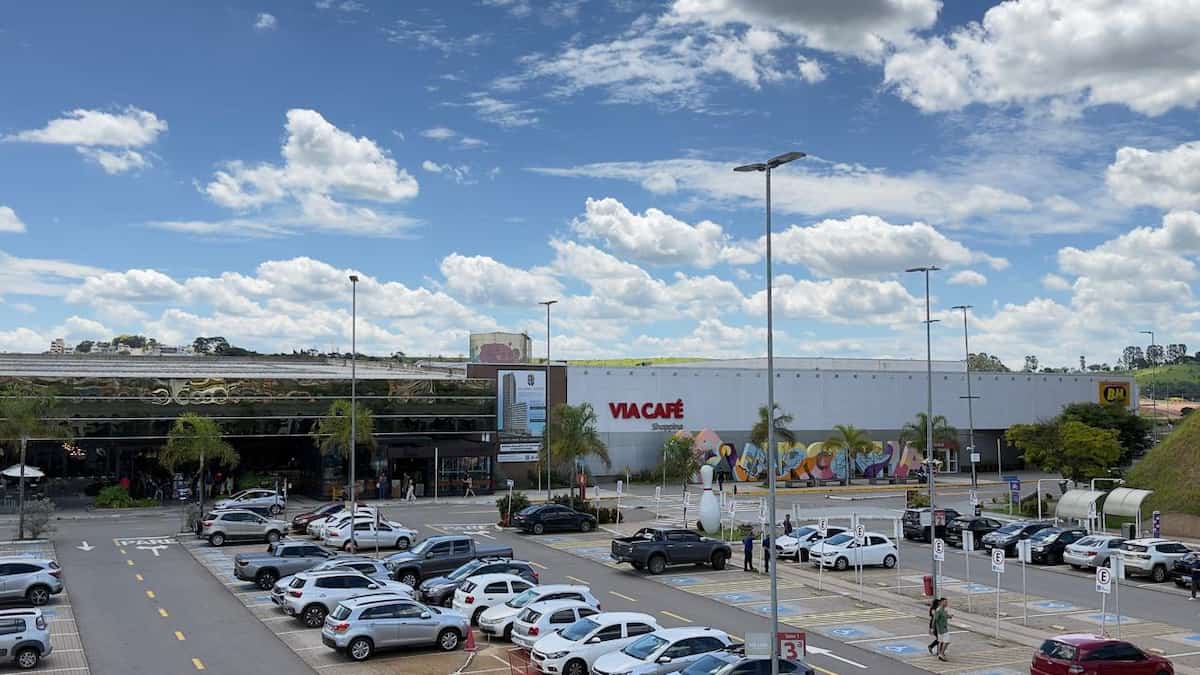 Via Café Shopping celebra 10 anos em Varginha com programação especial, música ao vivo e ações gratuitas