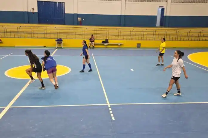 A segunda-feira foi de diversas atividades no CEV – Centro de Esportivo Varginhense (antigo VTC).