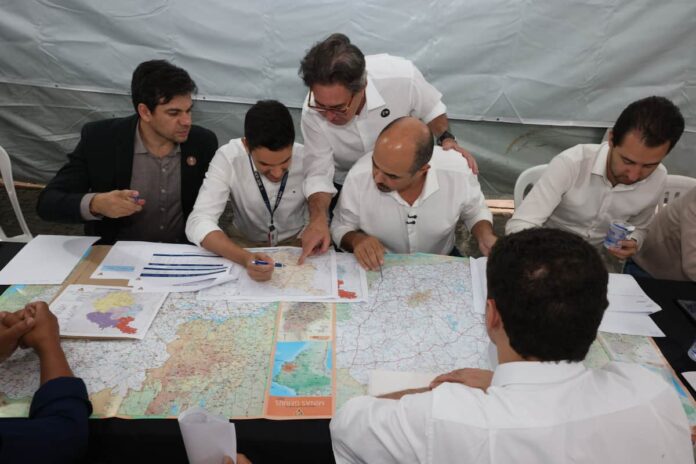 governador-mateus-simoes-varginha-sul-de-minas-mg Governador Mateus Simões faz anúncio de melhorias em rodovias do Sul de Minas.
