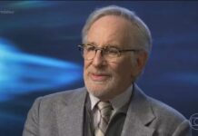 Spielberg diz conhecer o Caso ET de Varginha durante entrevista ao Fantástico Steven Spielberg em recente entrevista ao 'Fantástico' sobre 'Dia D' Foto Globo Divulgação