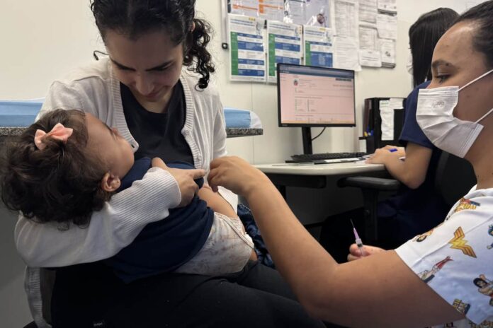 campanha para atualizar vacinação de crianças e adolescentes campanha para atualizar vacinação de crianças e adolescentes