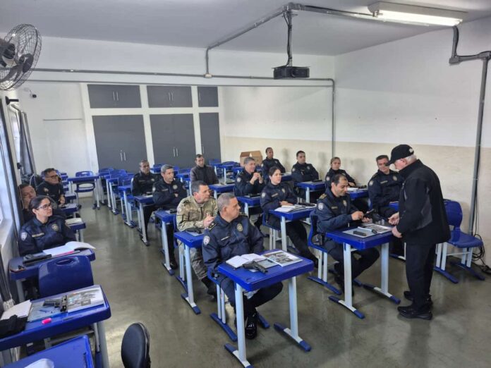 curso-pistolas-glok-gcm-varginha GCM de Varginha participa de curso especializado de armeiro para pistolas Glock .40 e reforça a capacitação técnica dos guardas municipais.