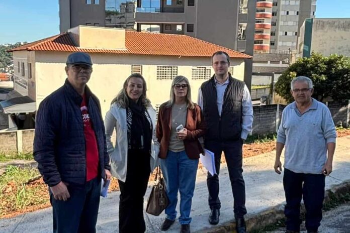 Câmara de Varginha realiza visita técnica ao Hospital Regional para avaliar projeto que prevê a doação de área destinada à construção de um Centro Oftalmológico do SUS.